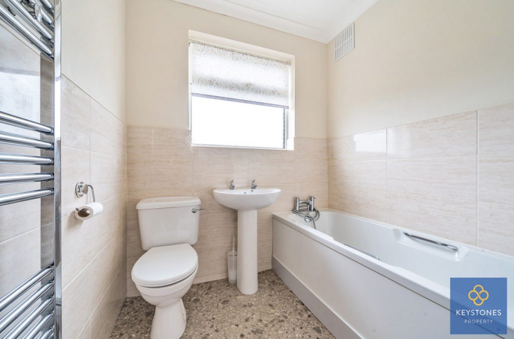 Lowshoe Lane, Collier Row, RM5 Keystones Property