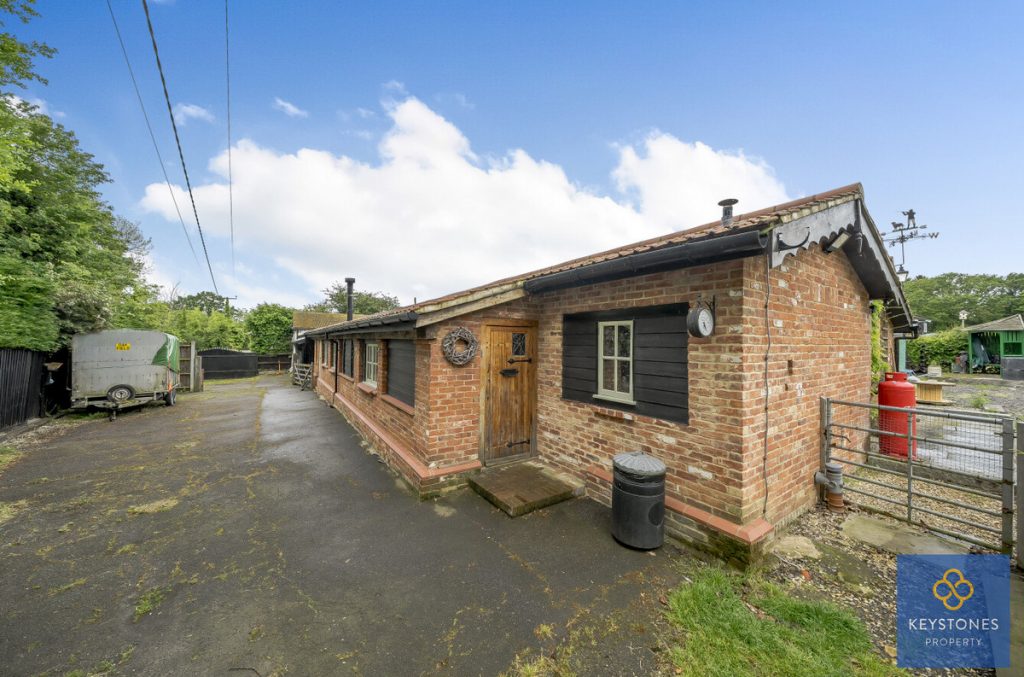 Curtis Mill Lane, Navestock, RM4 Keystones Property