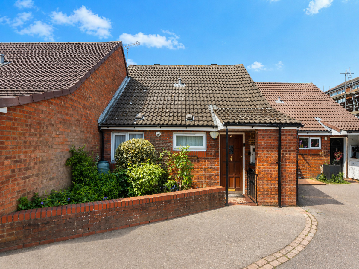Cavalier Close, Chadwell Heath, RM6
